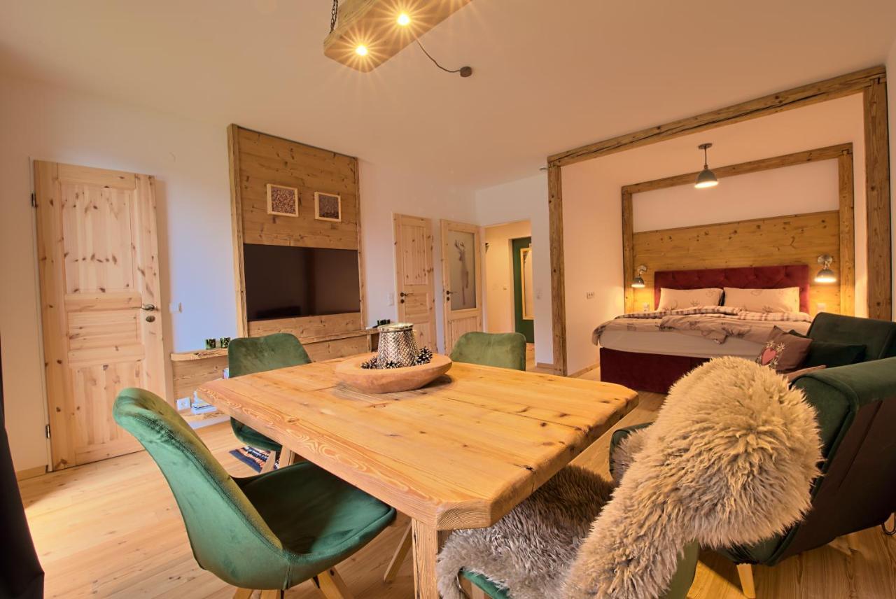 Alpen - Ruhe - Pool Apartment